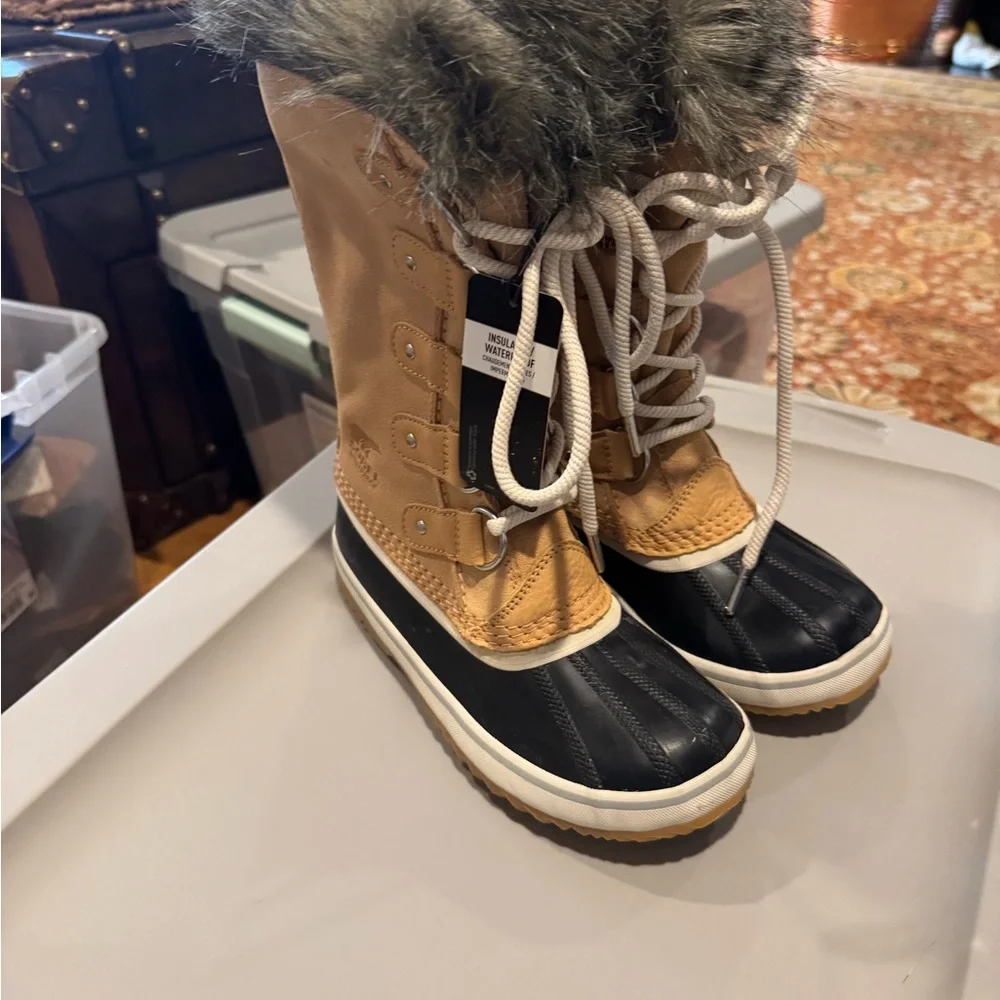 NWT Sorel‎ Joan of Arctic Waterproof Winter Snow Boots HARD TO FIND Gift Classic